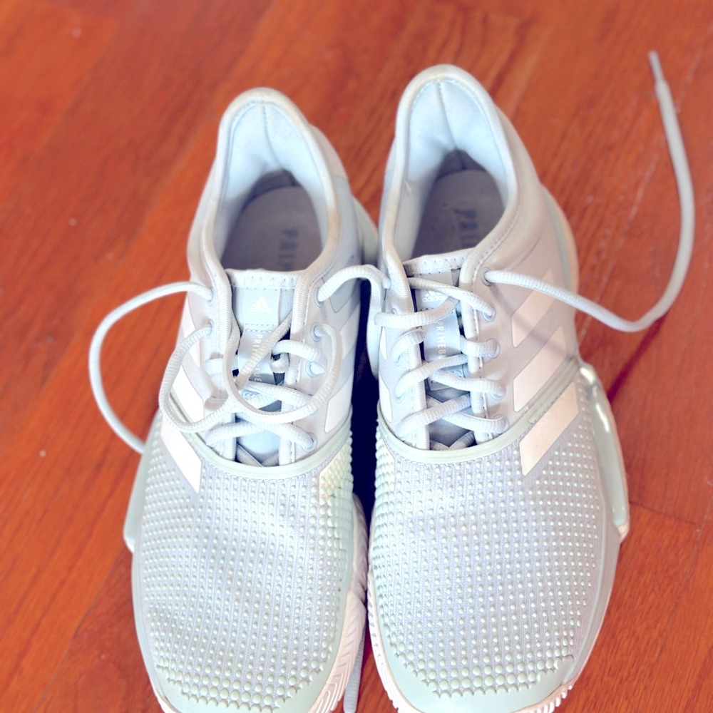 New Adidas SoleCourt Boost PrimeBlue Tennis Shoes (Size 9)